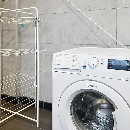 Bright 10 Min From Lille 4 People